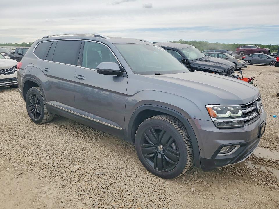 2019 Volkswagen Atlas VIN 1V2NR2CA3KC621390 COPART salvage auction — HAIL, Ks - Cert Of Title-Salvage, sold $7,800 on 2026-07-09 (photo 4)