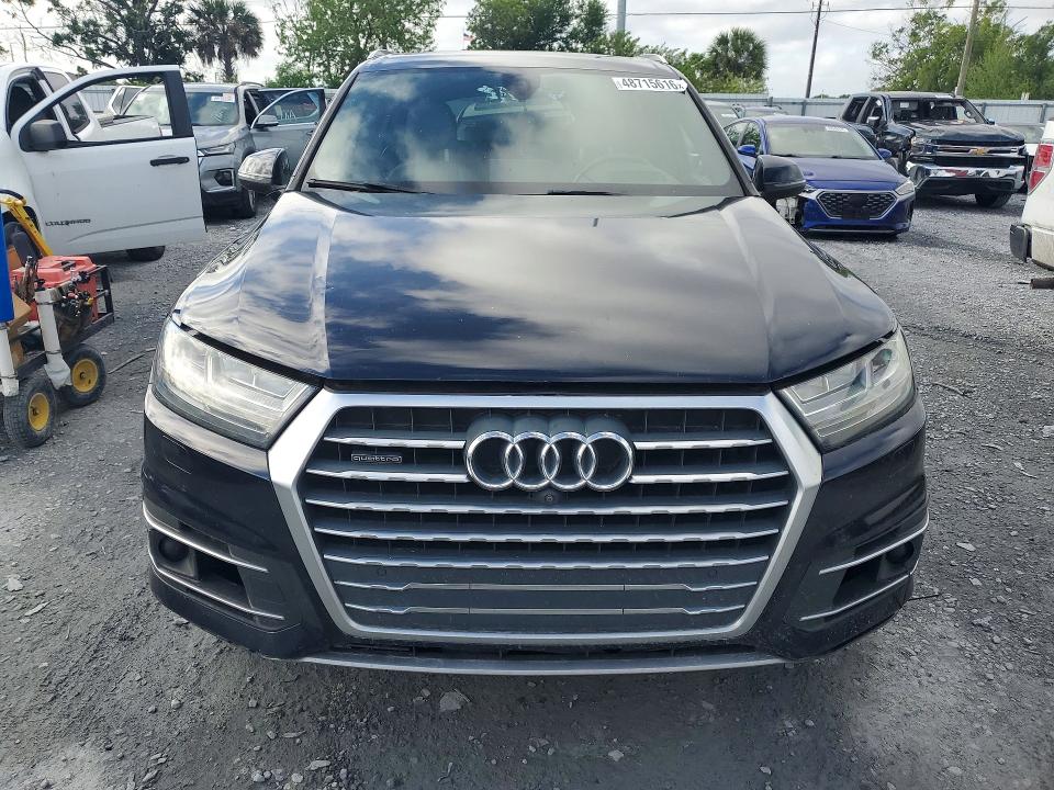 2018 Audi Q7 VIN WA1VAAF74JD006921 COPART salvage auction — NORMAL WEAR, Fl - Certificate Of Title, sold $4,150 on 2026-07-28 (photo 5)