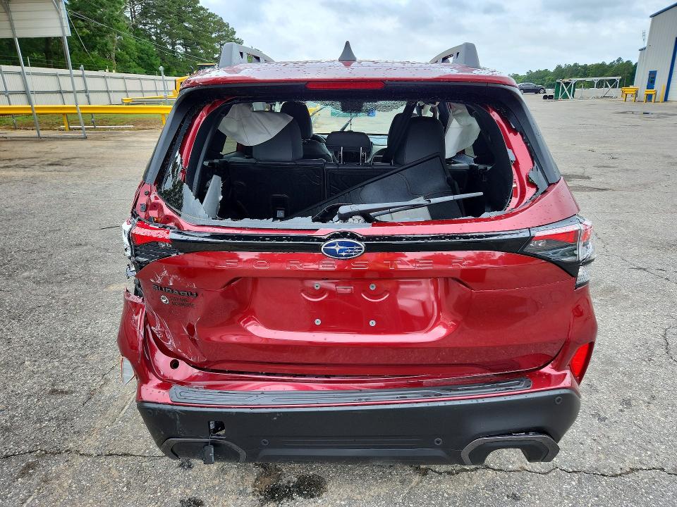 2025 Subaru Forester VIN JF2SLDRC9SH614409 COPART salvage auction — ROLLOVER, Fl - Certificate Of Destruction, sold $5,000 on 2026-07-28 (photo 6)