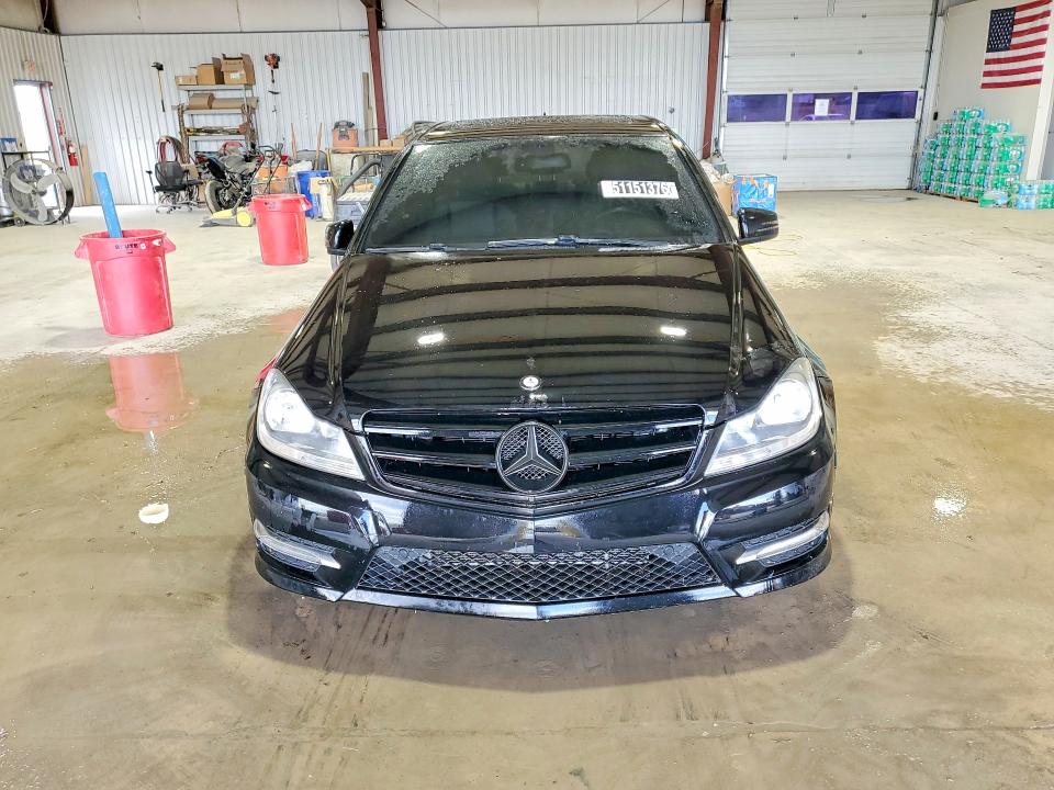 2014 Mercedes-benz C class VIN WDDGF8AB0ER317362 COPART salvage auction — MINOR DENT/SCRATCHES, Wv - Certificate Of Title, sold $475 on 2026-08-04 (photo 5)