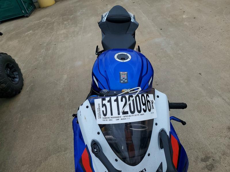 2026 Suzuki Gsx-r VIN JS1GR7MA3T7101202 COPART salvage auction — SIDE, Tx - Salvage Vehicle Title, sold $4,600 on 2026-07-09 (photo 5)