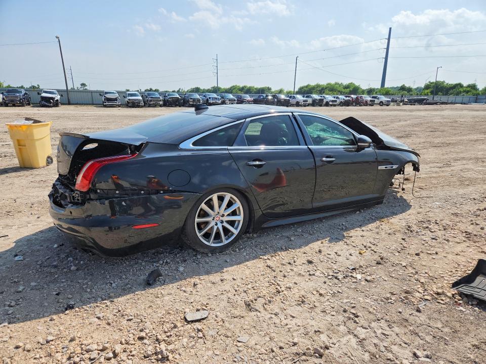 2017 Jaguar Xj series VIN SAJWA1C75H8W10478 COPART salvage auction — ALL OVER, Tx - Salvage Vehicle Title, sold $950 on 2026-07-08 (photo 3)