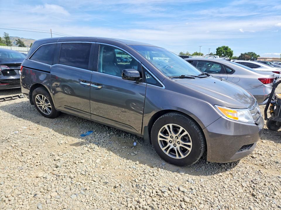 2011 Honda Odyssey VIN 5FNRL5H60BB079727 COPART salvage auction — SIDE, Ca - Salvage Certificate, sold $575 on 2026-07-09 (photo 4)