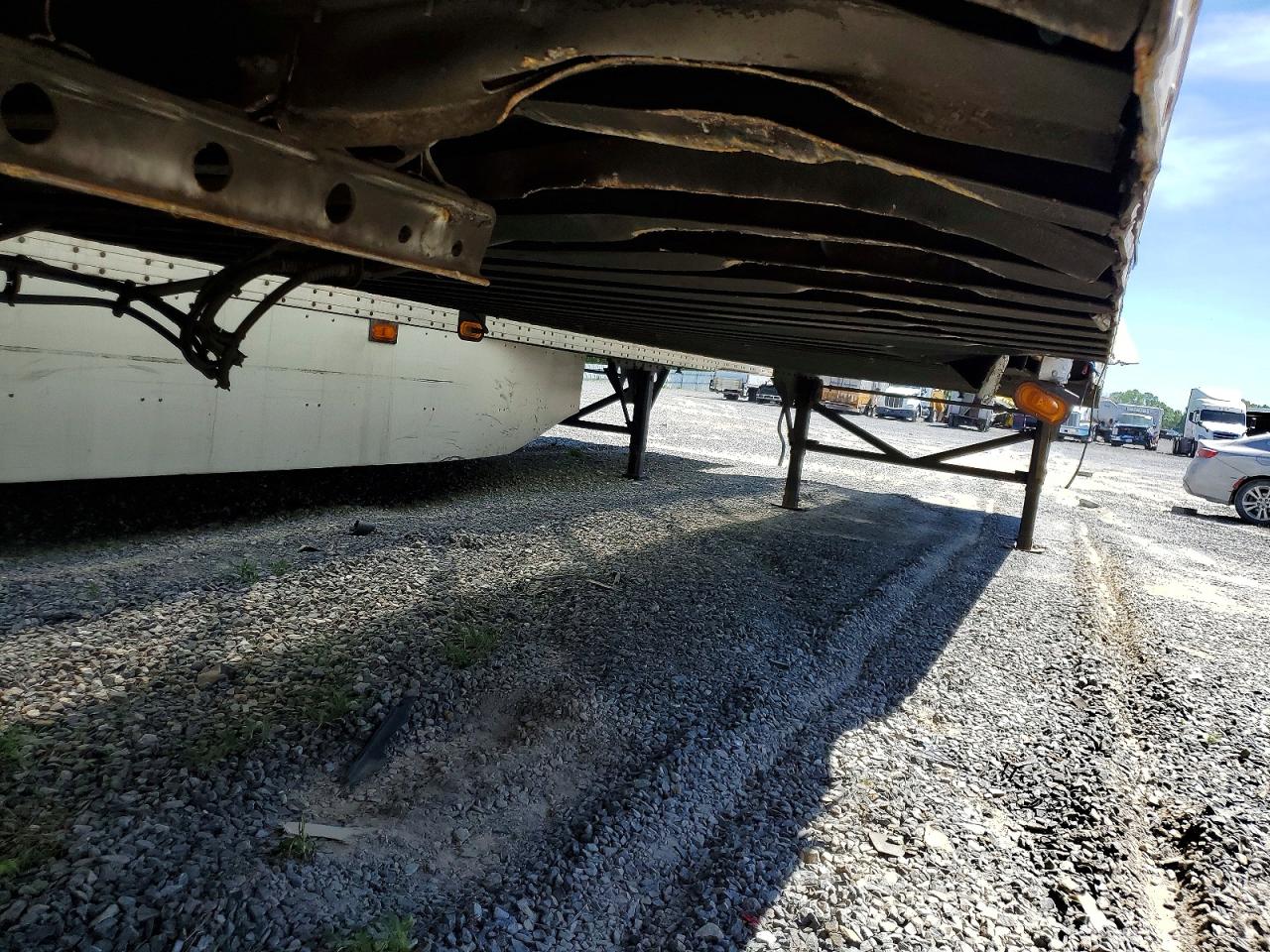 2024 Ggsd Trailer VIN 1GR1P0627RJ617787 COPART salvage auction — Side, NC - SALVAGE CERTIFICATE OF TITLE, sold $6,900 on 2026-07-02 (photo 5)