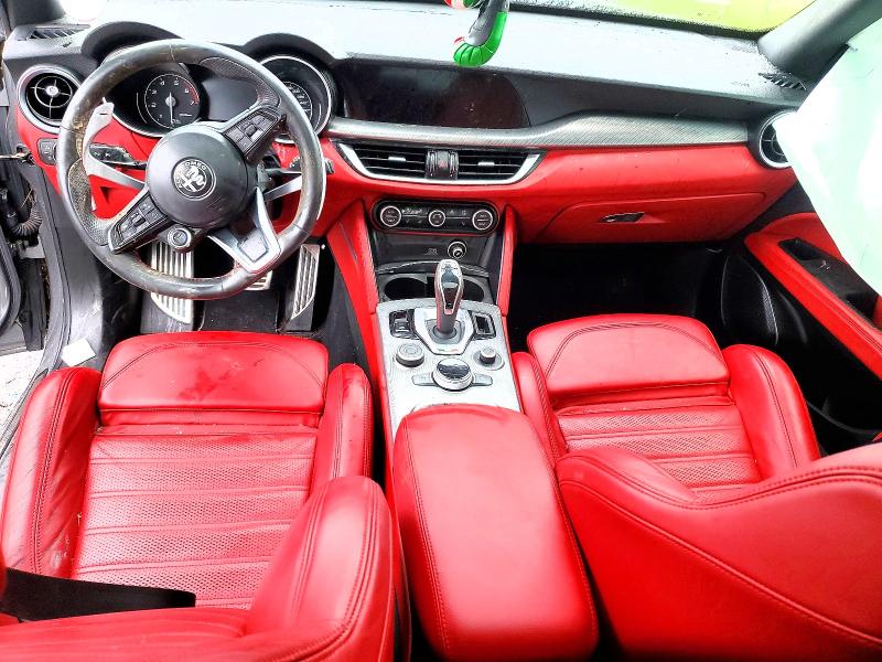 2021 Alfa romeo Stelvio VIN ZASPAKBN0M7D18043 COPART salvage auction — FRONT END, Qc - Gravement Accidente, sold $3,200 on 2026-07-07 (photo 8)