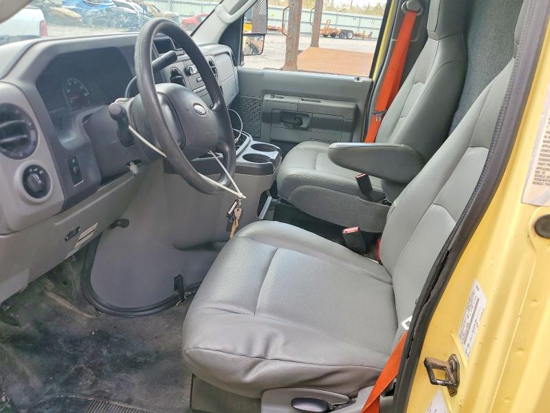 2019 Ford Econoline VIN 1FDXE4FS1KDC52265 COPART salvage auction — MINOR DENT/SCRATCHES, Mi - Certificate Of Title, sold $10,000 on 2026-09-15 (photo 7)