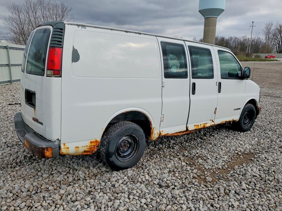 1997 Gmc Savana VIN 1GTFG15R5V1058528 COPART salvage auction — FRONT END, MI - CERTIFICATE OF TITLE, sold $200 on 2026-07-09 (photo 3)