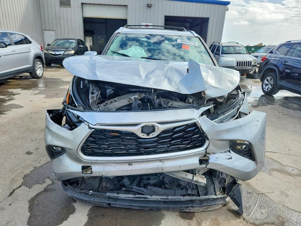 2021 Toyota Highlander VIN 5TDGZRBH1MS074283 COPART salvage auction — SIDE, Tx - Certificate Of Title, sold $400 on 2026-07-29 (photo 5)