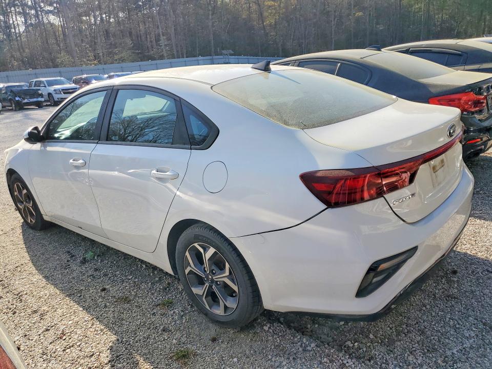 2019 Kia Forte VIN 3KPF24AD3KE077680 COPART salvage auction — NORMAL WEAR, Va - Certificate Of Title, sold $5,000 on 2026-07-10 (photo 2)
