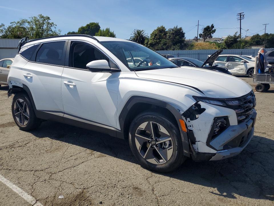 2026 Hyundai Tucson hybrid VIN KM8JBDD12TU443199 COPART salvage auction — REAR END, Ca - Salvage Certificate, sold $6,400 on 2026-07-17 (photo 4)