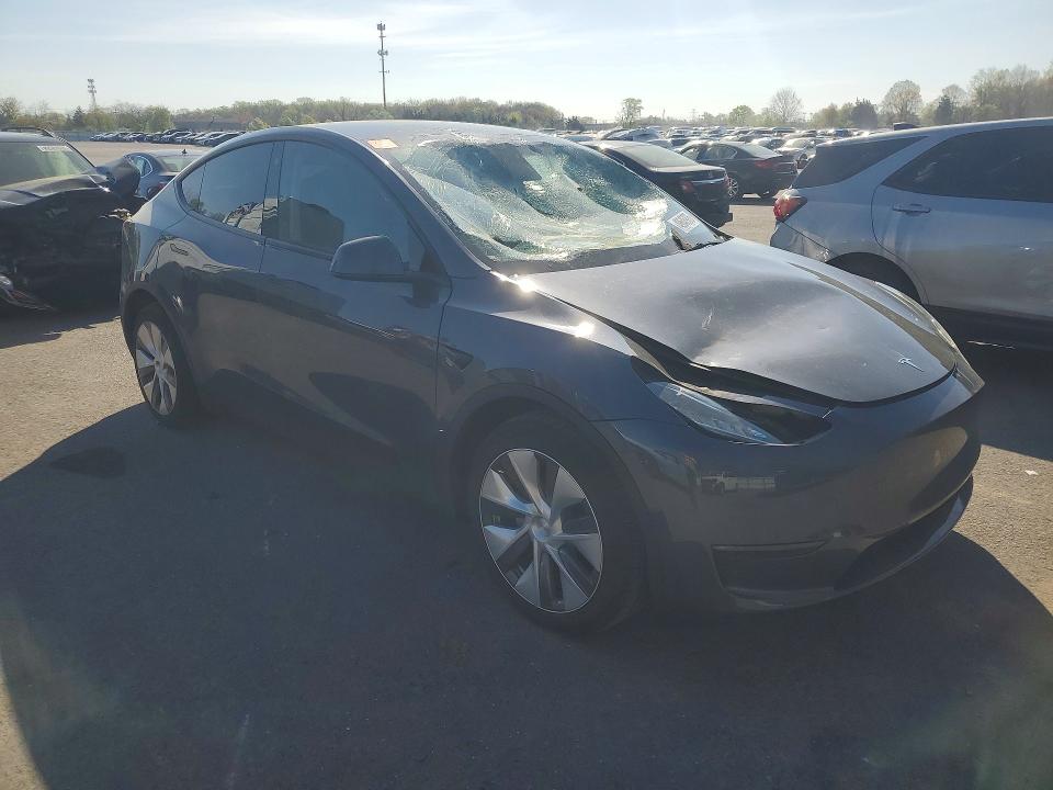 2023 Tesla Model y VIN 7SAYGDEE3PA036061 COPART salvage auction — FRONT END, NJ - CERT OF TITLE-SALVAGE, sold $13,100 on 2026-07-28 (photo 4)