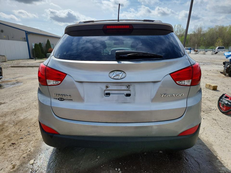 2012 Hyundai VIN KM8JU3AC0CU387824 COPART salvage auction — FRONT END, Ky - Cert Of Title-Salvage, sold $125 on 2026-07-30 (photo 6)