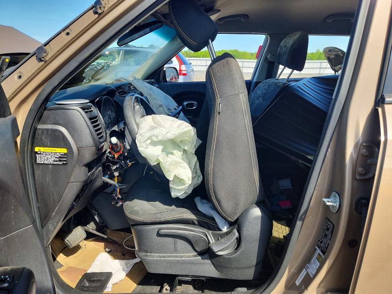 2014 Kia Soul VIN KNDJP3A50E7037673 COPART salvage auction — FRONT END, Id - Salvage Certificate Of Title, sold $300 on 2026-07-15 (photo 7)