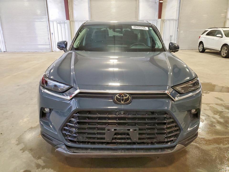 2024 Toyota Highlander VIN 5TDAAAB51RS032725 COPART salvage auction — SIDE, MN - CERT OF TITLE-SALVAGE, sold $23,900 on 2026-07-20 (photo 5)
