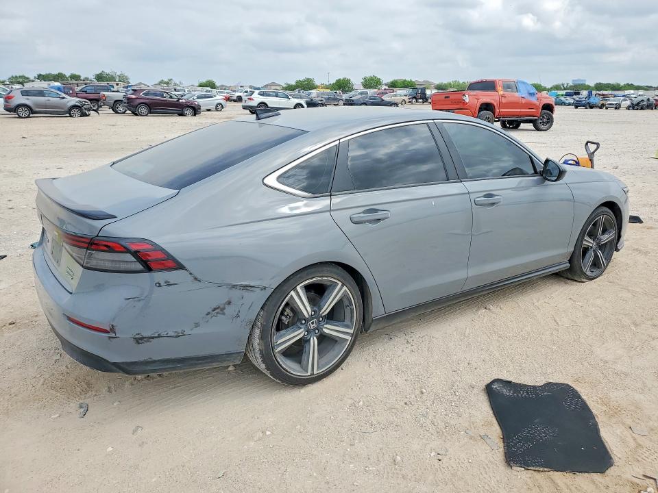 2024 Honda Accord VIN 1HGCY2F51RA072757 COPART salvage auction — SIDE, Tx - Salvage Vehicle Title, sold $7,800 on 2026-07-02 (photo 3)