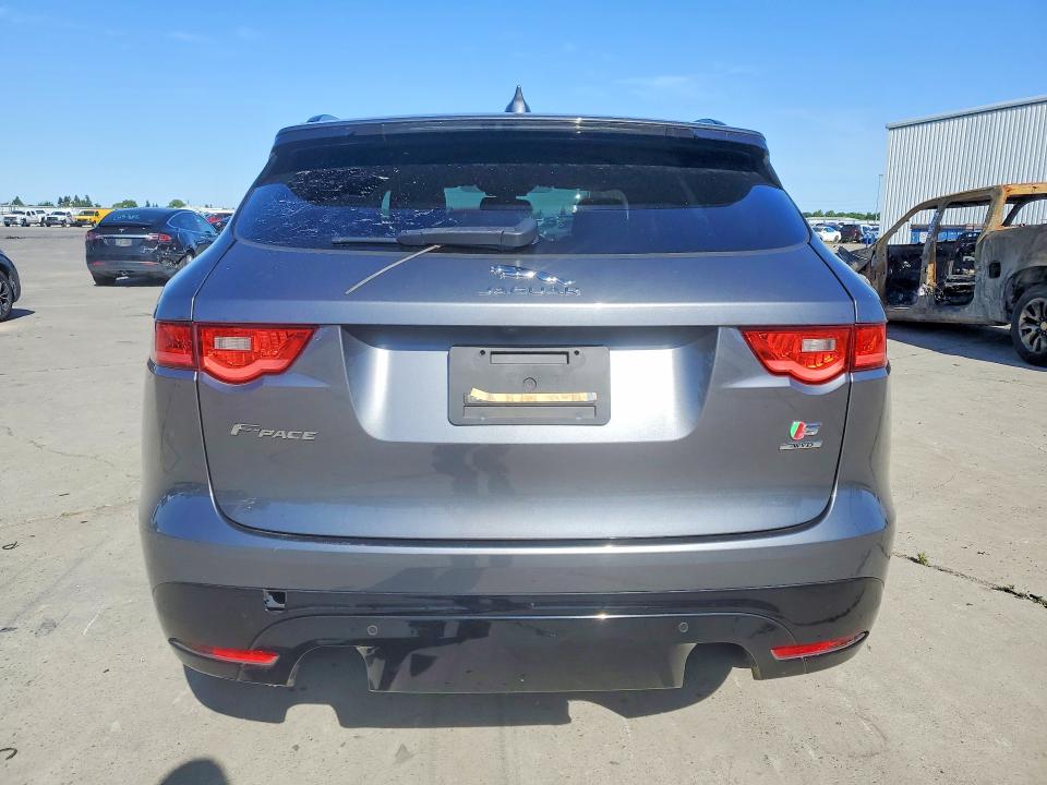 2017 Jaguar F-pace VIN SADCM2BVXHA880009 COPART salvage auction — VANDALISM, Ca - Salvage Certificate, sold $4,400 on 2026-07-06 (photo 6)
