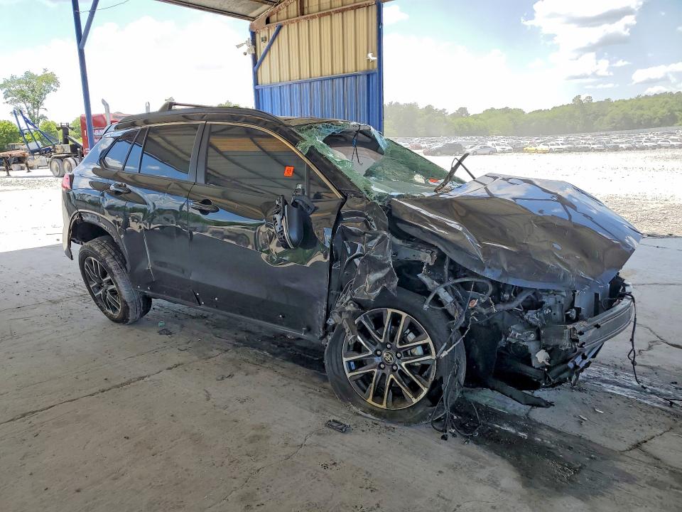 2026 Toyota Corolla cross VIN 7MUDAABGXTV153359 COPART salvage auction — ROLLOVER, GA - CERT OF TITLE-SALVAGE, sold $1,650 on 2026-07-02 (photo 4)