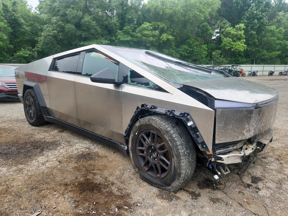 2025 Tesla Cybertruck VIN 7G2CEHED9SA078638 COPART salvage auction — ALL OVER, Ar - Cert Of Title-Salvage, sold $25,250 on 2026-07-09 (photo 4)