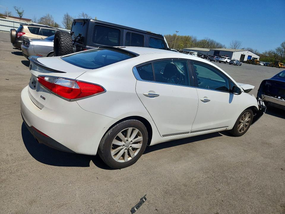 2014 Kia Forte VIN KNAFX4A86E5054976 COPART salvage auction — FRONT END, Nj - Cert Of Title-Salvage, sold $925 on 2026-07-21 (photo 3)