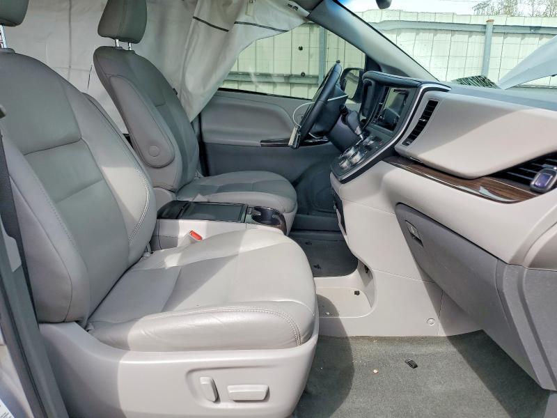 2017 Toyota Sienna VIN 5TDYZ3DC2HS791588 COPART salvage auction — SIDE, Il - Salvage Certificate, sold $4,950 on 2026-07-09 (photo 7)