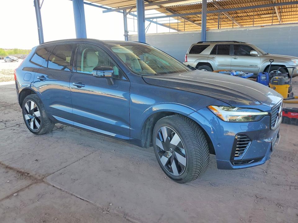 2024 Volvo Xc60 VIN YV4H60DL4R1763178 COPART salvage auction — SIDE, Mi - Cert Of Title-Salvage Vehicle, sold $13,300 on 2026-07-02 (photo 4)