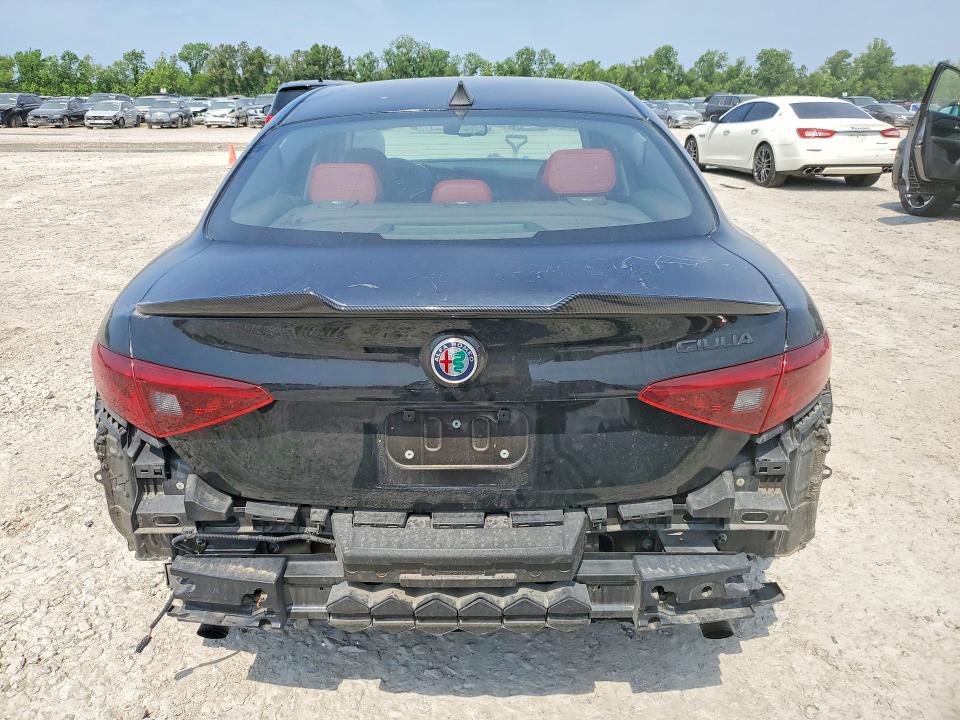 2019 Alfa romeo Giulia VIN ZARFAMAN7K7622510 COPART salvage auction — REAR END, Tx - Salvage Vehicle Title, sold $4,050 on 2026-07-03 (photo 6)