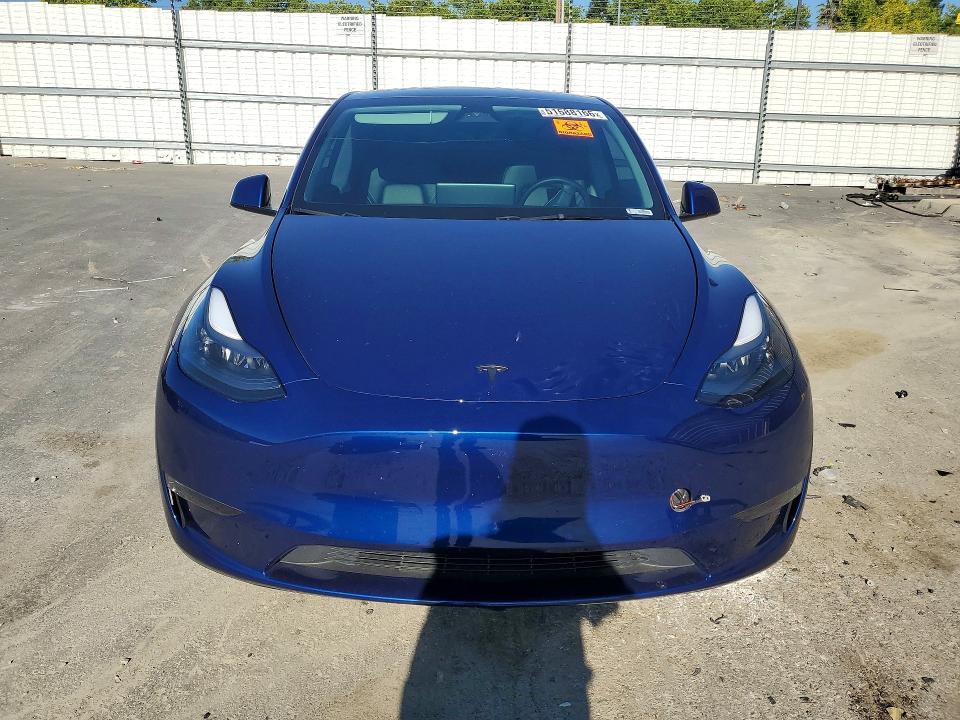 2024 Tesla Model y VIN 7SAYGDEF9RF154551 COPART salvage auction — UNDERCARRIAGE, CA, sold $12,500 on 2026-07-21 (photo 5)