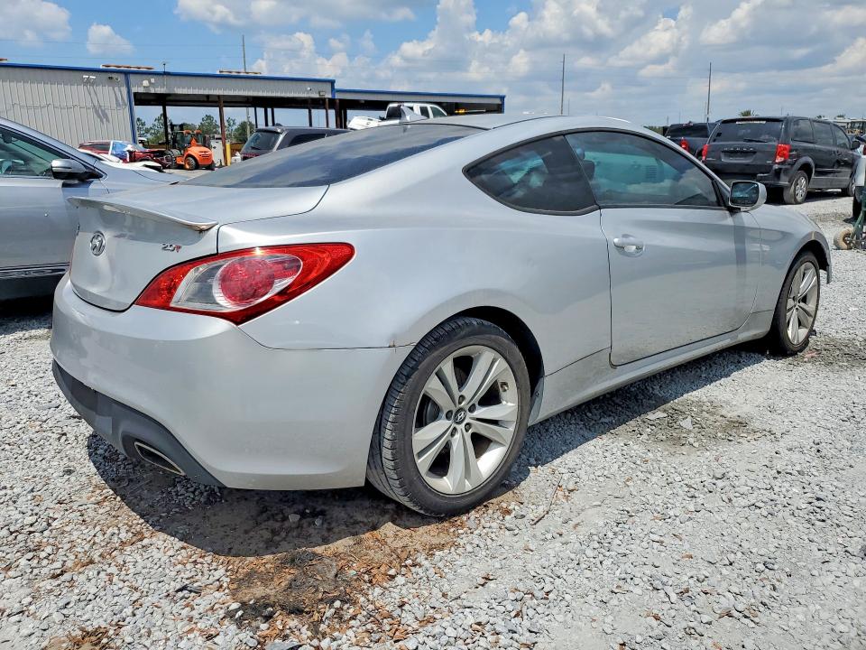 2011 Hyundai Genesis VIN KMHHT6KD4BU044698 COPART salvage auction — NORMAL WEAR, Fl - Certificate Of Title, sold $450 on 2026-07-10 (photo 3)