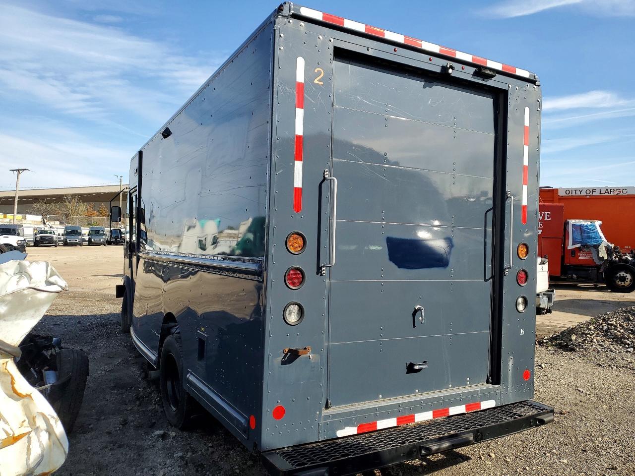 2020 Ford VIN 1F65F5KN5L0A06314 COPART salvage auction — Side, IL - SALVAGE CERTIFICATE, sold $9,900 on 2026-06-03 (photo 2)