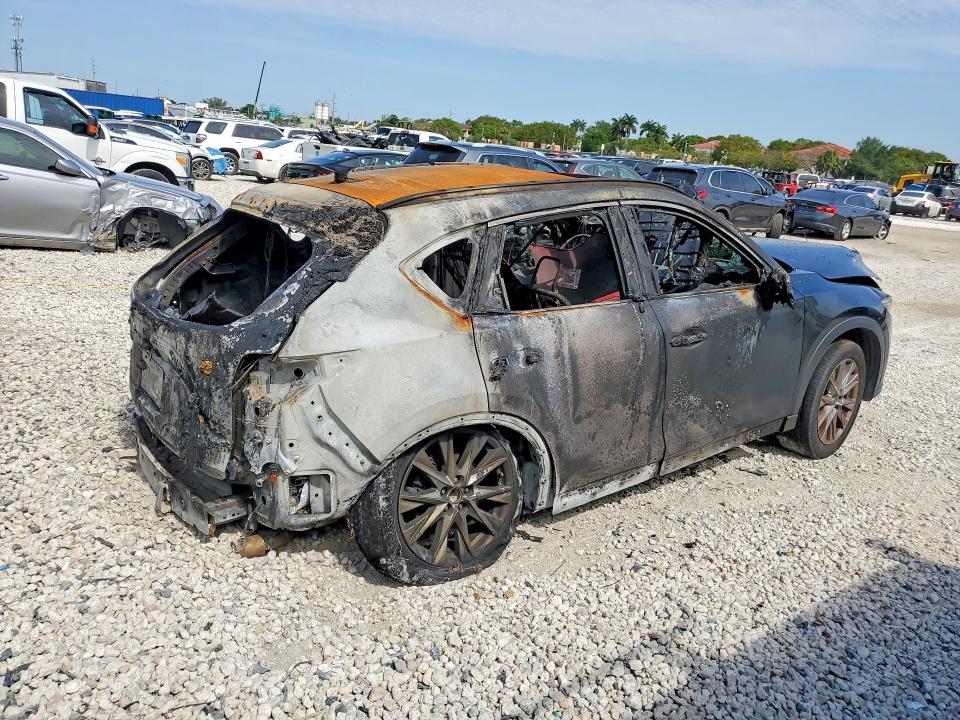 2020 Mazda Cx-5 VIN JM3KFADM2L0800983 COPART salvage auction — BURN, Fl - Certificate Of Destruction, sold $700 on 2026-07-07 (photo 3)