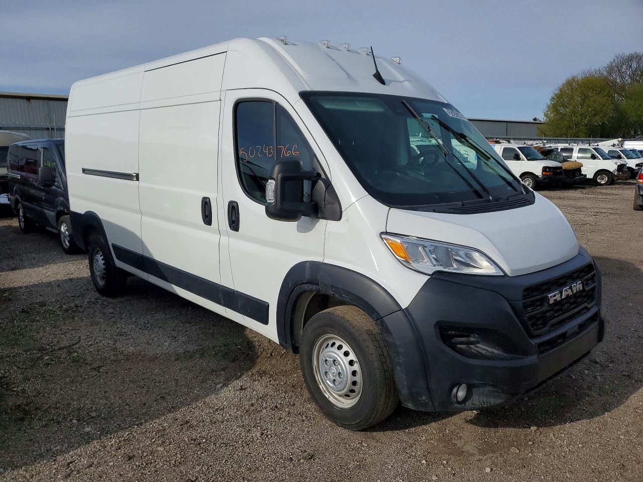 2025 Ram Promaster 2500 VIN 3C6LRVDG6SE512144 COPART salvage auction — Side, MI - CERTIFICATE OF TITLE, sold $22,000 on 2026-04-29 (photo 4)