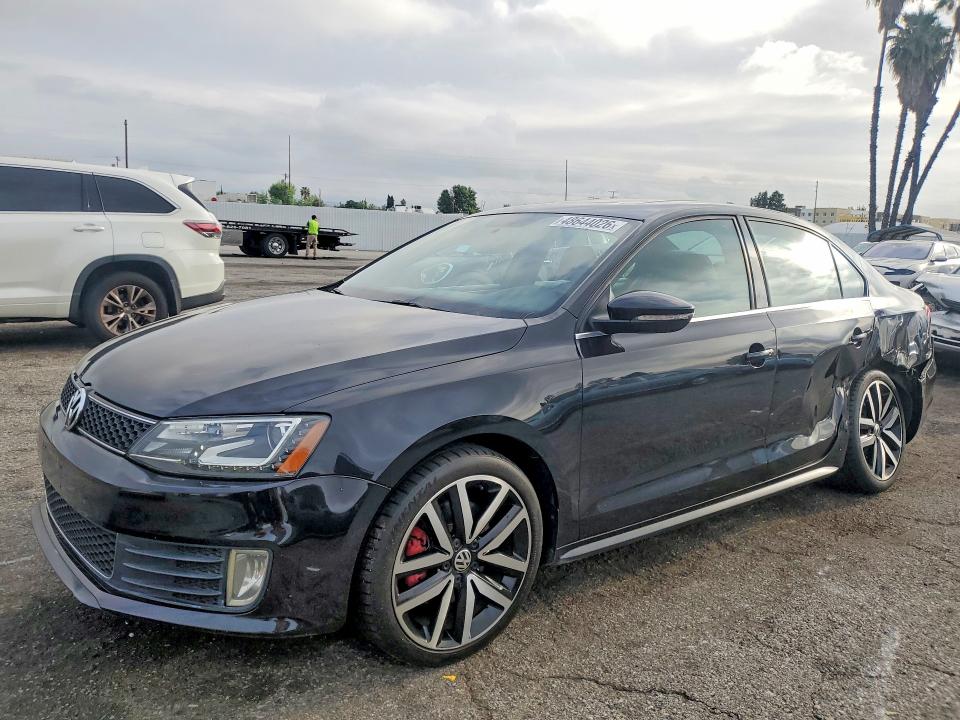 2013 Volkswagen Jetta VIN 3VW4A7AJ8DM424024 COPART salvage auction — REAR END, Ca - Salvage Certificate, sold $1,250 on 2026-08-04 (photo 1)