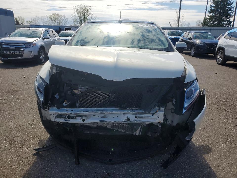 2013 Lincoln Mkx VIN 2LMDJ8JK1DBL40873 COPART salvage auction — FRONT END, Mn - Cert Of Title-Salvage, sold $625 on 2026-07-02 (photo 5)