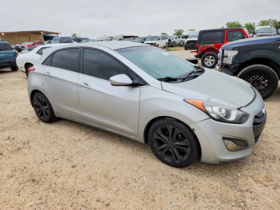 2013 Hyundai Elantra VIN KMHD35LE5DU101350 COPART salvage auction — FRONT END, Mt - Certificate Of Title, sold $550 on 2026-07-02 (photo 4)