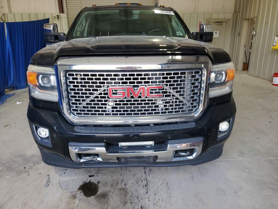 2015 Gmc SIERRA VIN 1GT120E80FF137216 COPART salvage auction — MINOR DENT/SCRATCHES, Wv - Certificate Of Title, sold $23,200 on 2026-07-30 (photo 5)