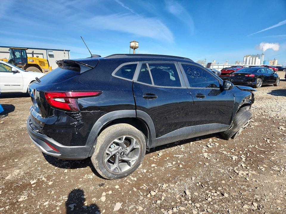2025 Chevrolet Trax VIN KL77LHEP1SC149641 COPART salvage auction — FRONT END, Il - Salvage Certificate, sold $1,450 on 2026-07-03 (photo 3)