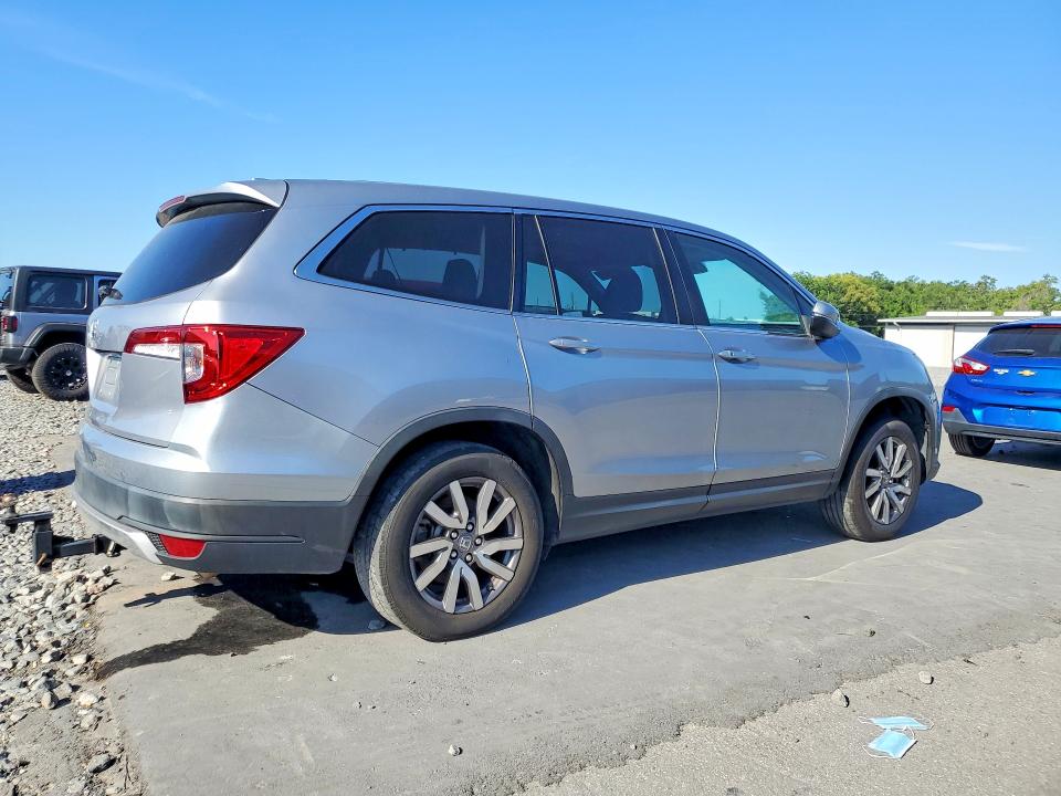 2021 Honda Pilot VIN 5FNYF5H50MB021596 COPART salvage auction — MINOR DENT/SCRATCHES, Fl - Certificate Of Title (P), sold $7,800 on 2026-07-29 (photo 3)