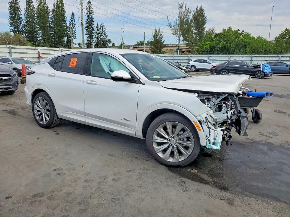 2026 Buick Envista VIN KL47LCEP1TB072647 COPART salvage auction — FRONT END, Salvage Title, sold $2,350 on 2026-07-13 (photo 4)