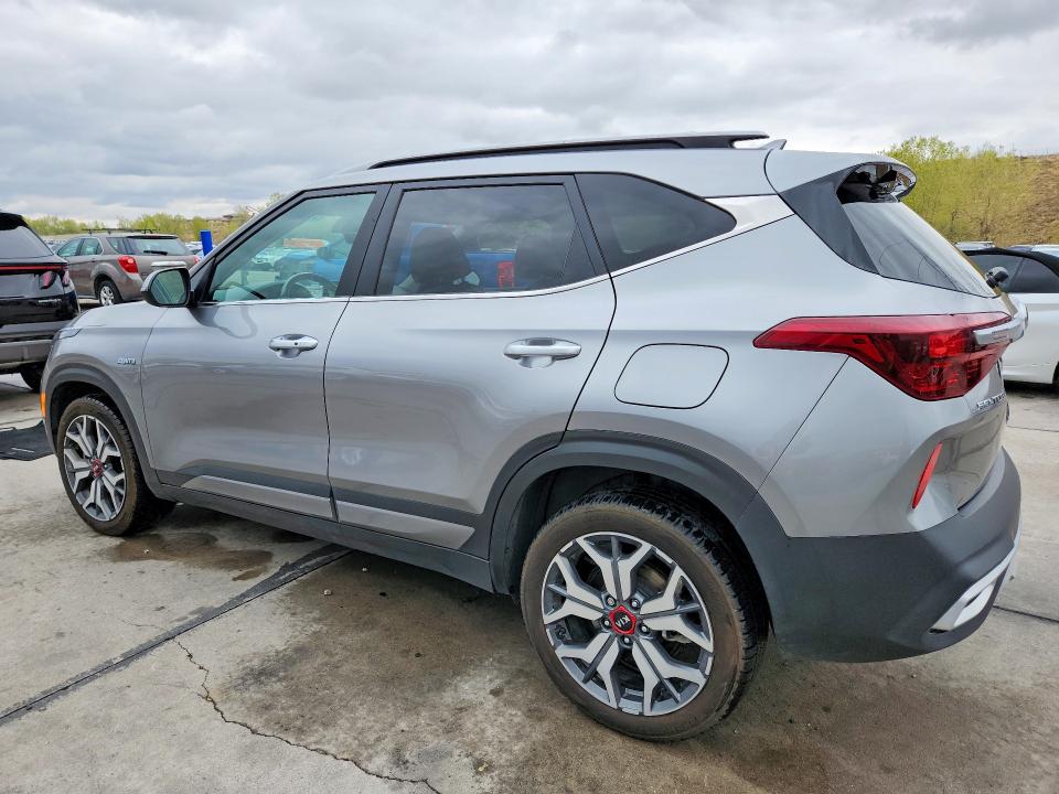 2021 Kia Seltos VIN KNDETCA20M7186750 COPART salvage auction — HAIL, Co - Cert Of Title-Rebuilt Salvage, sold $7,100 on 2026-08-10 (photo 2)