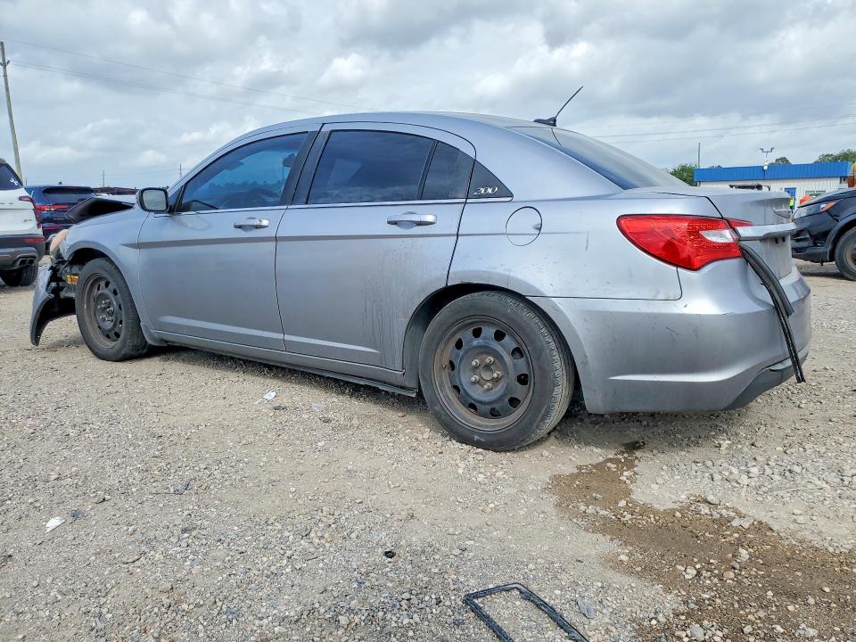 2013 Chrysler 200 VIN 1C3CCBAB6DN561171 COPART salvage auction — FRONT END, Tx - Salvage Vehicle Title, sold $300 on 2026-07-02 (photo 2)