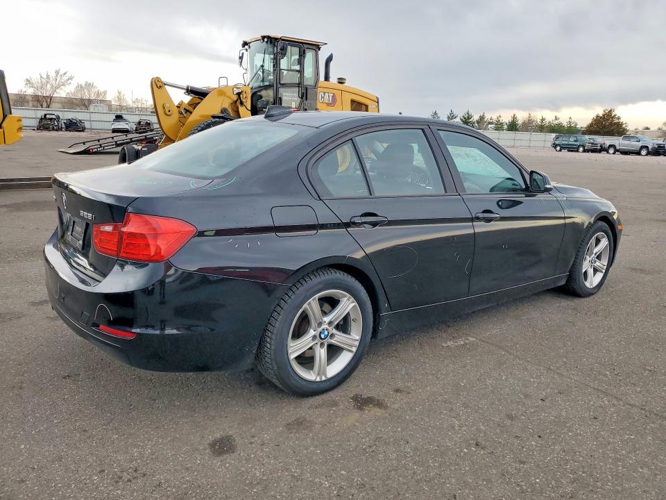 2015 BMW 3 series VIN WBA3B5G56FNS13288 COPART salvage auction — FRONT END, MN - CERT OF TITLE-SALVAGE, sold $2,000 on 2026-08-11 (photo 3)