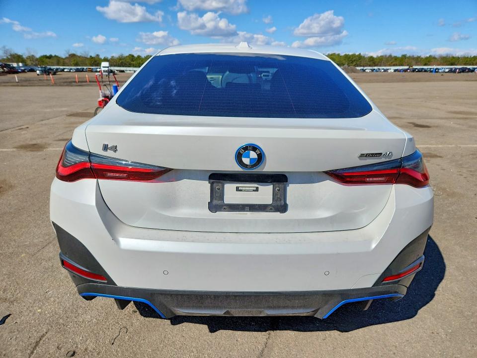 2022 BMW I4 VIN WBY73AW01NFM89305 COPART salvage auction — FRONT END, Salvage Title, sold $11,700 on 2026-07-08 (photo 6)