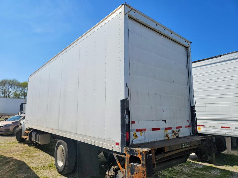 2017 Freightliner M2 VIN 1FVACWDT9HHHV9169 COPART salvage auction — SIDE, IN - CERT OF TITLE-SALVAGE TITLE, sold $4,100 on 2026-08-19 (photo 2)