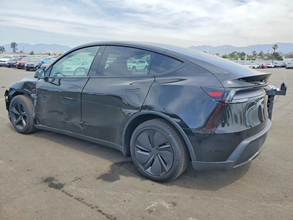 2026 Tesla Model y VIN 7SAYGDED0TF601595 COPART salvage auction — FRONT END, Salvage Title, sold $21,900 on 2026-07-15 (photo 2)