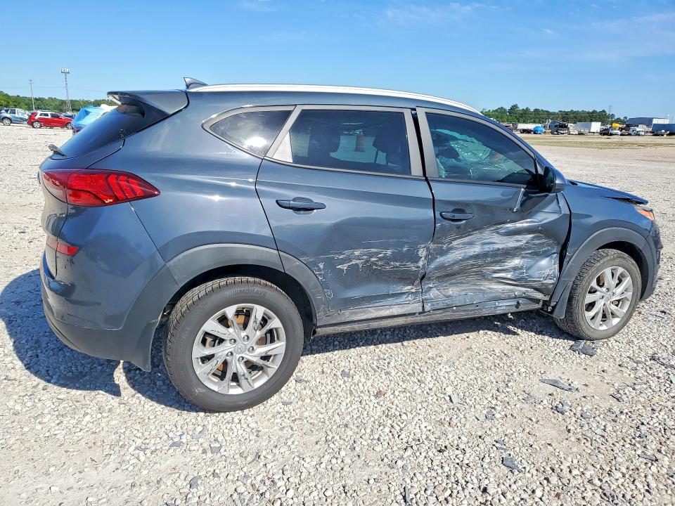2020 Hyundai Tucson VIN KM8J33A4XLU205901 COPART salvage auction — ROLLOVER, Tx - Salvage Vehicle Title, sold $2,500 on 2026-07-17 (photo 3)