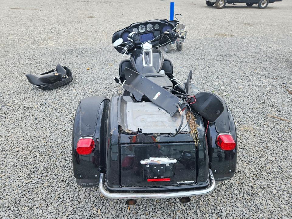 2021 Harley-davidson Fl VIN 1HD1MAF14MB854478 COPART salvage auction — SIDE, TN - SALVAGE CERTIFICATE, sold $9,700 on 2026-07-16 (photo 4)