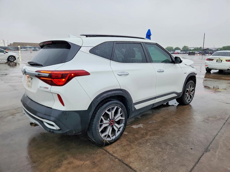 2021 Kia Seltos VIN KNDETCA26M7190334 COPART salvage auction — FRONT END, Tx - Certificate Of Title, sold $1,500 on 2026-07-02 (photo 3)