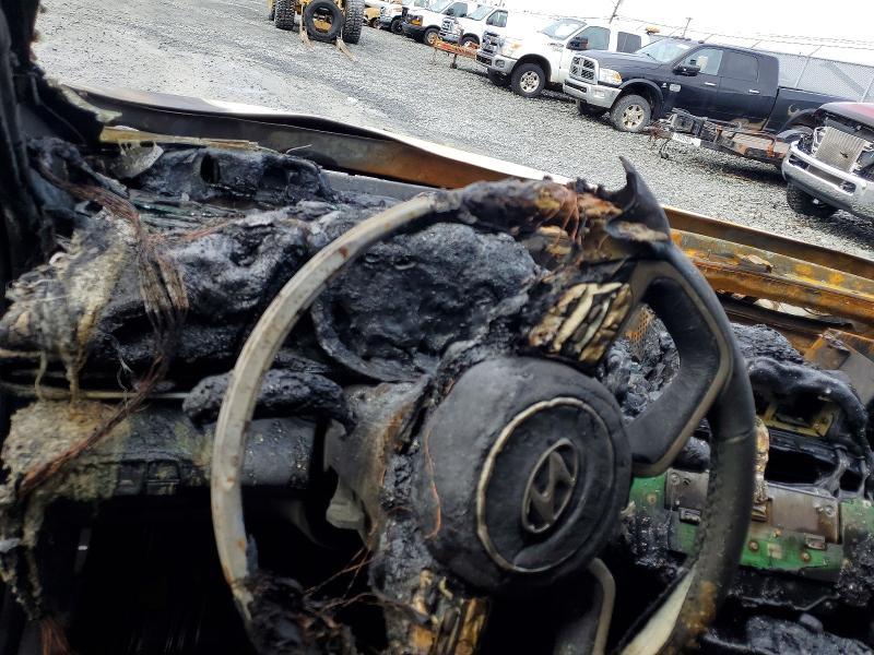 2021 Hyundai Elantra VIN KMHLM4AG2MU152909 COPART salvage auction — BURN, Ns - Cert Of Reg - Non-Repairable, sold $475 on 2026-07-09 (photo 9)