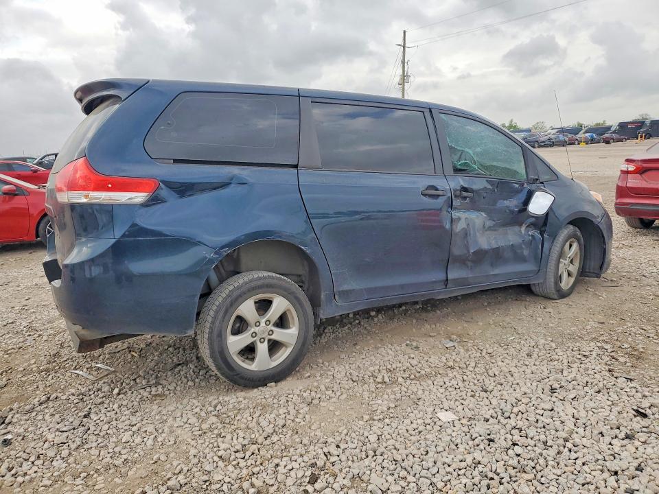 2011 Toyota Sienna VIN 5TDZK3DC4BS025040 COPART salvage auction — FRONT END, Tx - Salvage Vehicle Title, sold $1,550 on 2026-07-02 (photo 3)