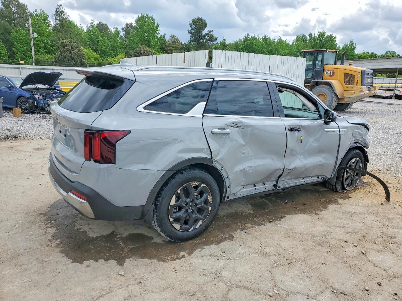 2025 Kia Sorento VIN 5XYRL4JCXSG397986 COPART salvage auction — Front End, TN - SALVAGE CERTIFICATE, sold $7,700 on 2026-06-25 (photo 3)